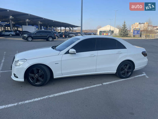 Белый Мерседес Е-Класс, объемом двигателя 2.14 л и пробегом 321 тыс. км за 11300 $, фото 37 на Automoto.ua