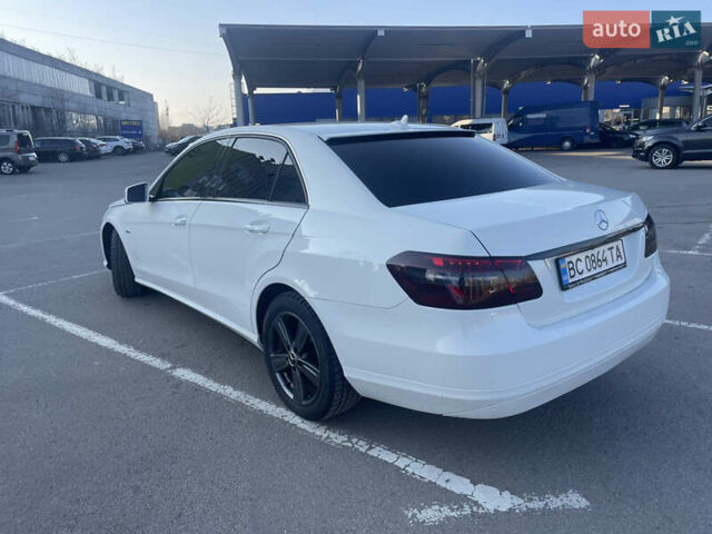 Белый Мерседес Е-Класс, объемом двигателя 2.14 л и пробегом 321 тыс. км за 11300 $, фото 40 на Automoto.ua
