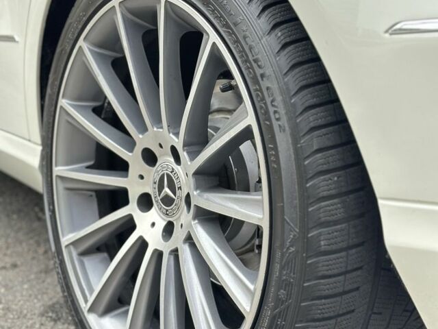 Белый Мерседес Е-Класс, объемом двигателя 3.5 л и пробегом 255 тыс. км за 13000 $, фото 12 на Automoto.ua