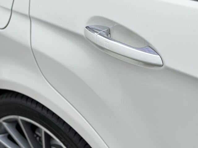 Белый Мерседес Е-Класс, объемом двигателя 3.5 л и пробегом 255 тыс. км за 13000 $, фото 13 на Automoto.ua