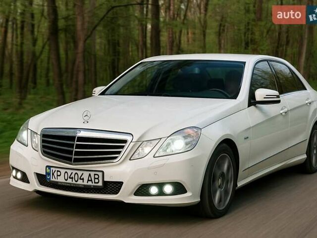 Мерседес Е-Клас 2010 у Запоріжжя на Automoto.ua Білий Мерседес Е-Клас, об'ємом двигуна 2.2 л та пробігом 254 тис. км за 13200 $, фото 15 на Automoto.ua