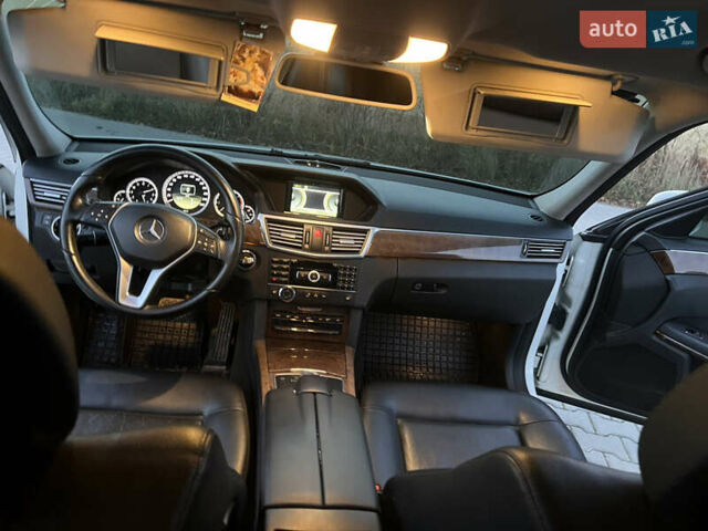 Белый Мерседес Е-Класс, объемом двигателя 2.14 л и пробегом 283 тыс. км за 13900 $, фото 55 на Automoto.ua