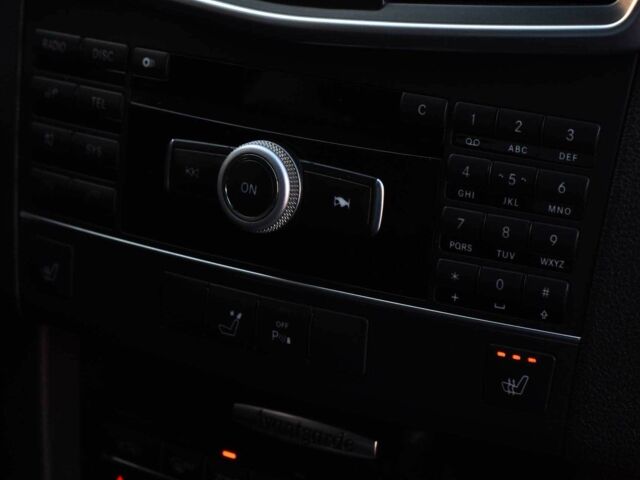 Белый Мерседес Е-Класс, объемом двигателя 2.2 л и пробегом 276 тыс. км за 12200 $, фото 12 на Automoto.ua