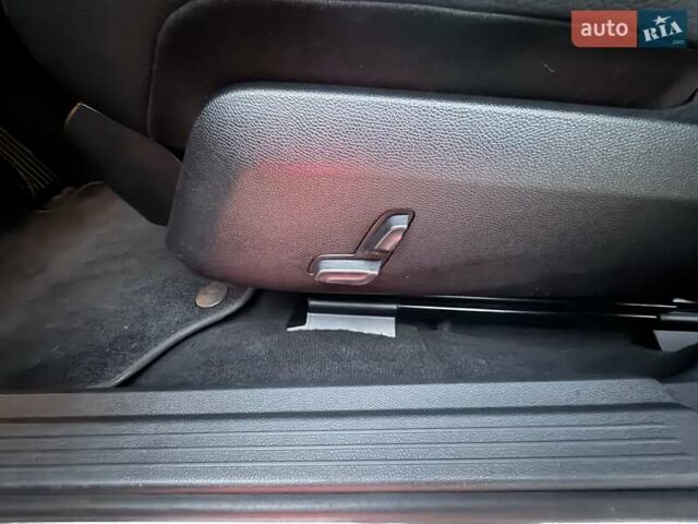 Белый Мерседес Е-Класс, объемом двигателя 2.1 л и пробегом 225 тыс. км за 13700 $, фото 37 на Automoto.ua