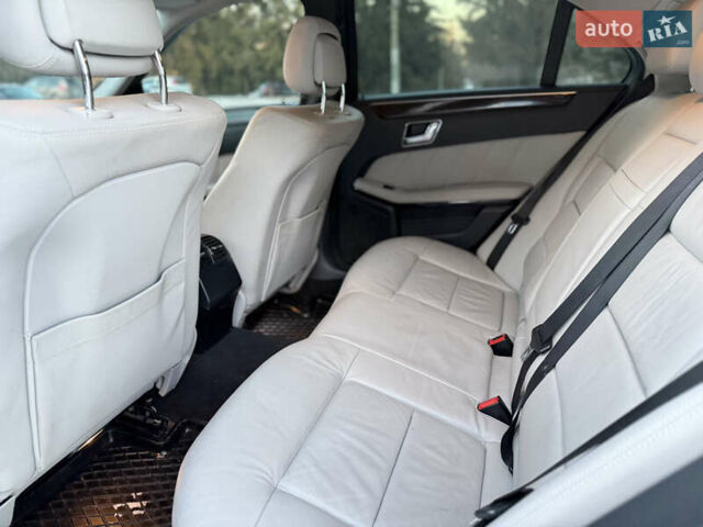 Белый Мерседес Е-Класс, объемом двигателя 2.14 л и пробегом 250 тыс. км за 11350 $, фото 30 на Automoto.ua