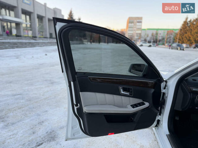 Білий Мерседес Е-Клас, об'ємом двигуна 2.2 л та пробігом 250 тис. км за 10500 $, фото 58 на Automoto.ua