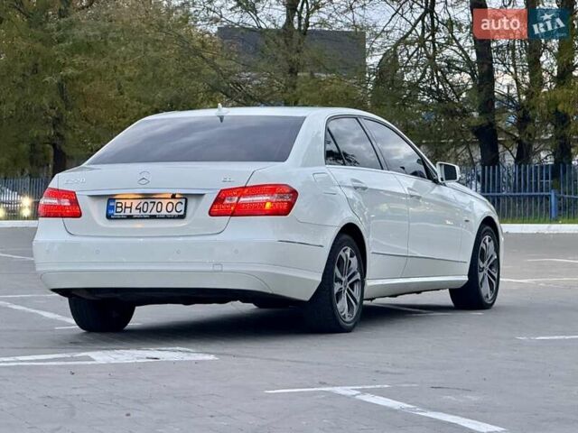 Белый Мерседес Е-Класс, объемом двигателя 2.1 л и пробегом 225 тыс. км за 13700 $, фото 27 на Automoto.ua
