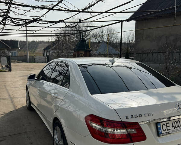 Білий Мерседес Е-Клас, об'ємом двигуна 2.14 л та пробігом 200 тис. км за 14000 $, фото 3 на Automoto.ua