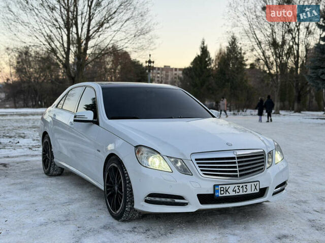 Білий Мерседес Е-Клас, об'ємом двигуна 2.2 л та пробігом 250 тис. км за 10500 $, фото 16 на Automoto.ua