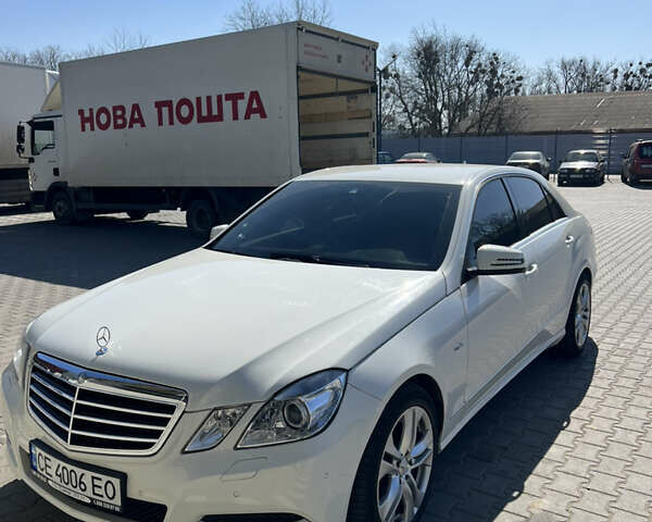 Білий Мерседес Е-Клас, об'ємом двигуна 2.14 л та пробігом 200 тис. км за 14000 $, фото 6 на Automoto.ua
