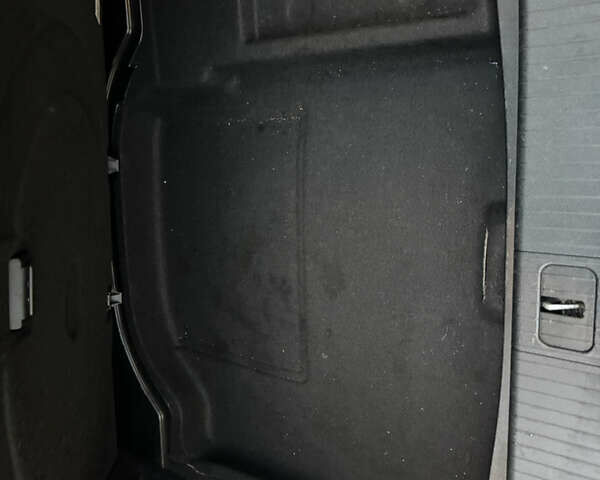 Білий Мерседес Е-Клас, об'ємом двигуна 2.99 л та пробігом 114 тис. км за 19500 $, фото 70 на Automoto.ua