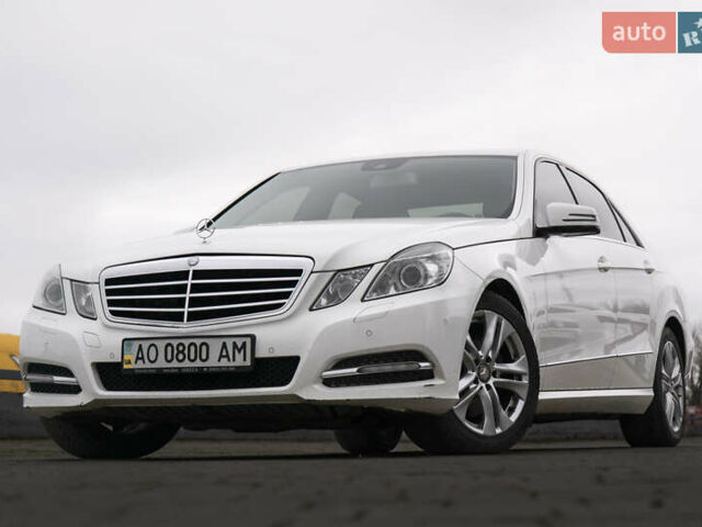 Белый Мерседес Е-Класс, объемом двигателя 2.14 л и пробегом 214 тыс. км за 15300 $, фото 1 на Automoto.ua