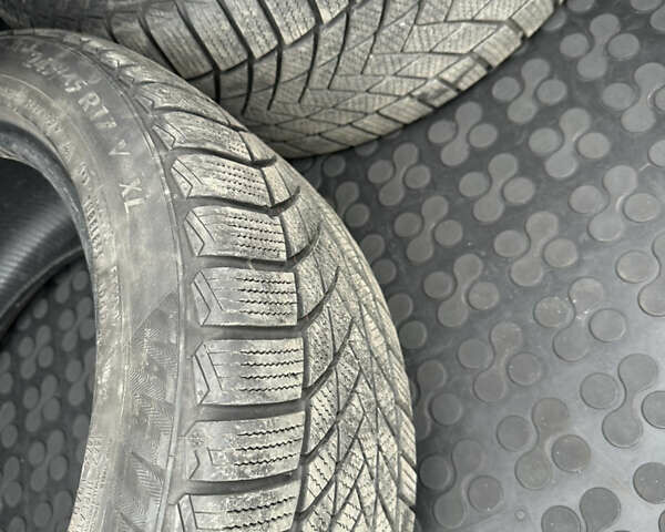 Белый Мерседес Е-Класс, объемом двигателя 2.1 л и пробегом 180 тыс. км за 15200 $, фото 11 на Automoto.ua