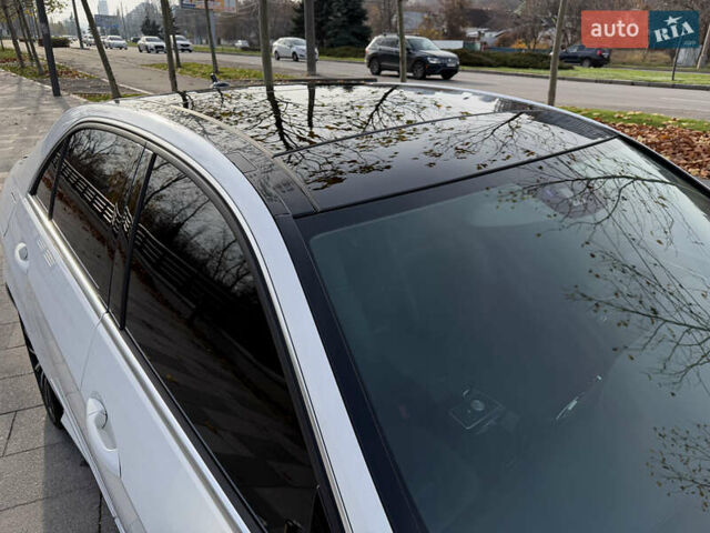 Білий Мерседес Е-Клас, об'ємом двигуна 2.2 л та пробігом 148 тис. км за 17800 $, фото 6 на Automoto.ua