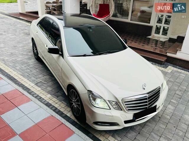 Білий Мерседес Е-Клас, об'ємом двигуна 2.2 л та пробігом 227 тис. км за 12700 $, фото 93 на Automoto.ua
