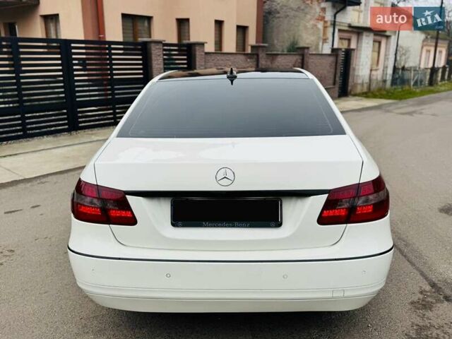 Белый Мерседес Е-Класс, объемом двигателя 2.2 л и пробегом 331 тыс. км за 11700 $, фото 130 на Automoto.ua