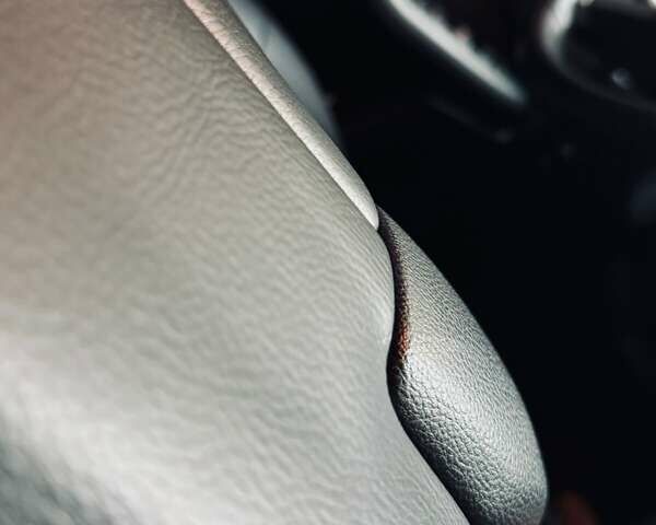 Білий Мерседес Е-Клас, об'ємом двигуна 2.2 л та пробігом 227 тис. км за 12700 $, фото 146 на Automoto.ua