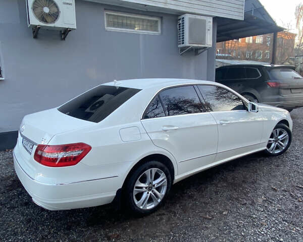 Білий Мерседес Е-Клас, об'ємом двигуна 1.8 л та пробігом 254 тис. км за 13200 $, фото 46 на Automoto.ua