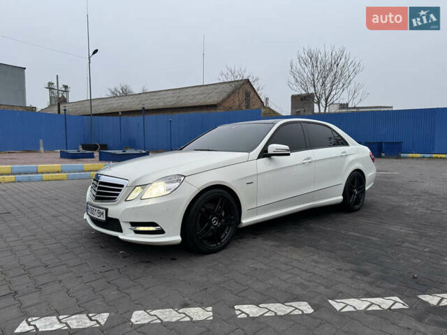 Білий Мерседес Е-Клас, об'ємом двигуна 2.99 л та пробігом 114 тис. км за 19500 $, фото 22 на Automoto.ua