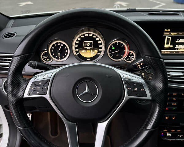 Білий Мерседес Е-Клас, об'ємом двигуна 2.99 л та пробігом 114 тис. км за 19500 $, фото 46 на Automoto.ua