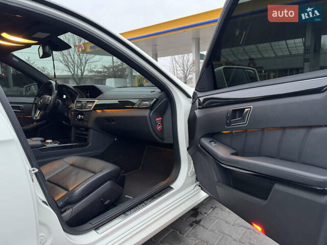 Білий Мерседес Е-Клас, об'ємом двигуна 2.99 л та пробігом 114 тис. км за 19500 $, фото 60 на Automoto.ua