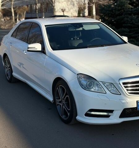 Белый Мерседес Е-Класс, объемом двигателя 2.2 л и пробегом 368 тыс. км за 14400 $, фото 8 на Automoto.ua