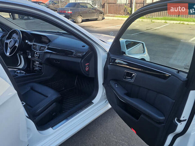 Белый Мерседес Е-Класс, объемом двигателя 2.2 л и пробегом 222 тыс. км за 18500 $, фото 21 на Automoto.ua