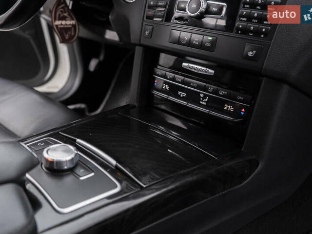 Белый Мерседес Е-Класс, объемом двигателя 2.14 л и пробегом 214 тыс. км за 15300 $, фото 14 на Automoto.ua