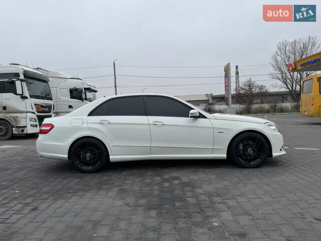 Білий Мерседес Е-Клас, об'ємом двигуна 2.99 л та пробігом 114 тис. км за 19500 $, фото 32 на Automoto.ua