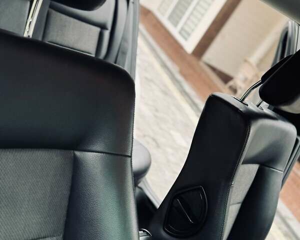 Білий Мерседес Е-Клас, об'ємом двигуна 2.2 л та пробігом 227 тис. км за 12700 $, фото 3 на Automoto.ua