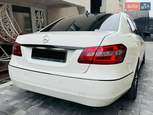 Білий Мерседес Е-Клас, об'ємом двигуна 2.2 л та пробігом 227 тис. км за 12700 $, фото 55 на Automoto.ua
