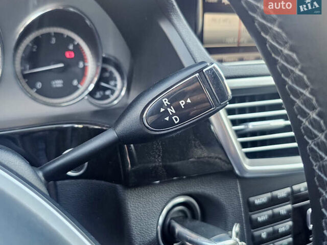 Белый Мерседес Е-Класс, объемом двигателя 2.2 л и пробегом 222 тыс. км за 18500 $, фото 28 на Automoto.ua