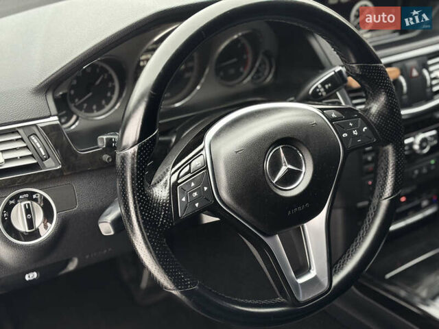 Белый Мерседес Е-Класс, объемом двигателя 2.2 л и пробегом 365 тыс. км за 14900 $, фото 38 на Automoto.ua