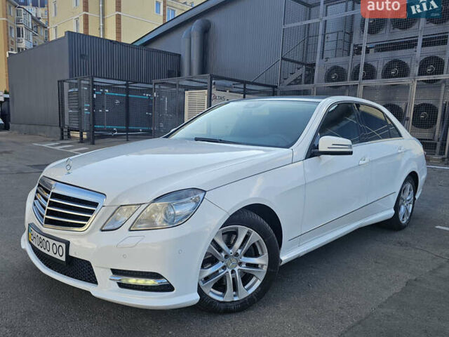 Белый Мерседес Е-Класс, объемом двигателя 2.2 л и пробегом 222 тыс. км за 18500 $, фото 38 на Automoto.ua