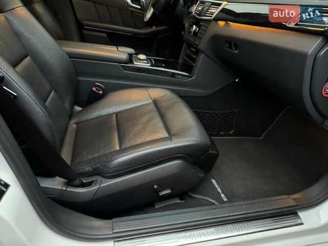 Білий Мерседес Е-Клас, об'ємом двигуна 2.99 л та пробігом 114 тис. км за 19500 $, фото 59 на Automoto.ua