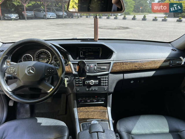 Білий Мерседес Е-Клас, об'ємом двигуна 2.14 л та пробігом 402 тис. км за 13400 $, фото 9 на Automoto.ua