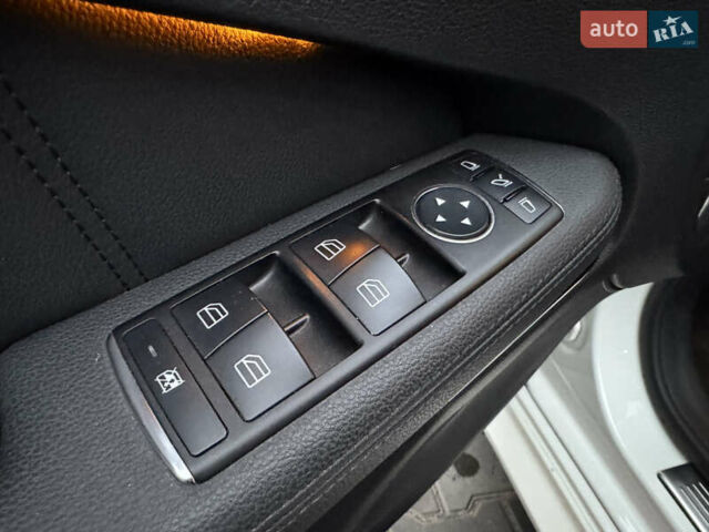 Білий Мерседес Е-Клас, об'ємом двигуна 2.99 л та пробігом 114 тис. км за 19500 $, фото 53 на Automoto.ua