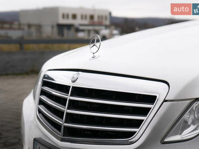 Белый Мерседес Е-Класс, объемом двигателя 2.14 л и пробегом 214 тыс. км за 15300 $, фото 3 на Automoto.ua