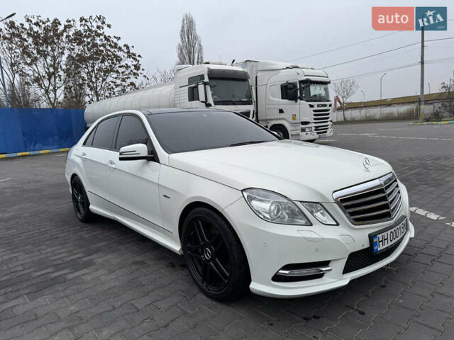 Білий Мерседес Е-Клас, об'ємом двигуна 2.99 л та пробігом 114 тис. км за 19500 $, фото 33 на Automoto.ua