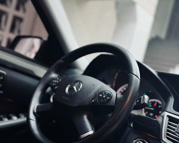 Білий Мерседес Е-Клас, об'ємом двигуна 2.2 л та пробігом 227 тис. км за 12700 $, фото 56 на Automoto.ua