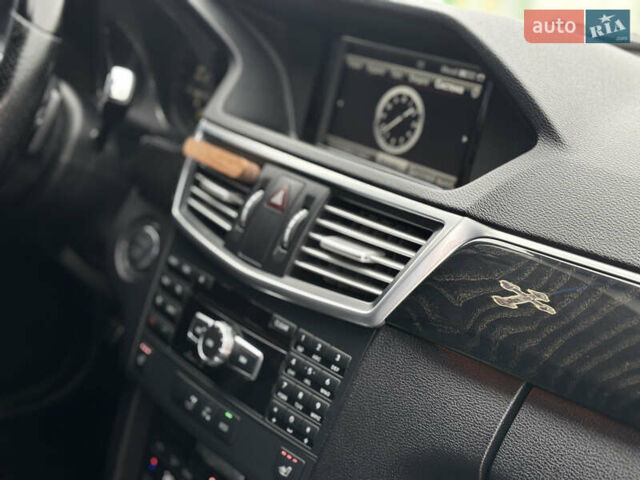 Белый Мерседес Е-Класс, объемом двигателя 2.2 л и пробегом 365 тыс. км за 14900 $, фото 32 на Automoto.ua