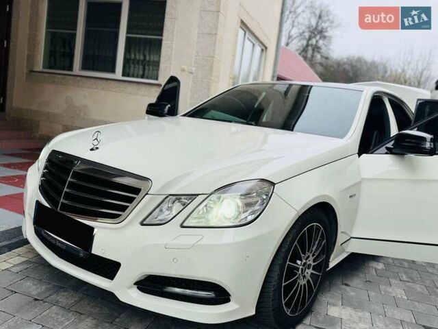 Білий Мерседес Е-Клас, об'ємом двигуна 2.2 л та пробігом 227 тис. км за 12700 $, фото 23 на Automoto.ua