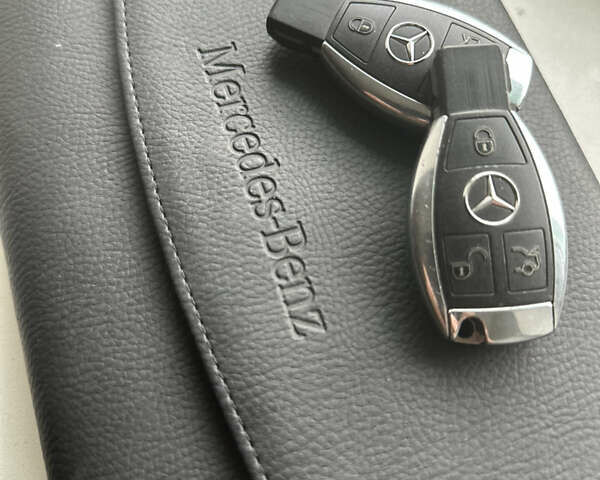 Белый Мерседес Е-Класс, объемом двигателя 2.1 л и пробегом 180 тыс. км за 15200 $, фото 15 на Automoto.ua