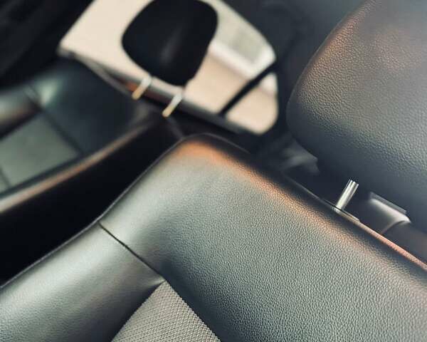 Білий Мерседес Е-Клас, об'ємом двигуна 2.2 л та пробігом 227 тис. км за 12700 $, фото 139 на Automoto.ua