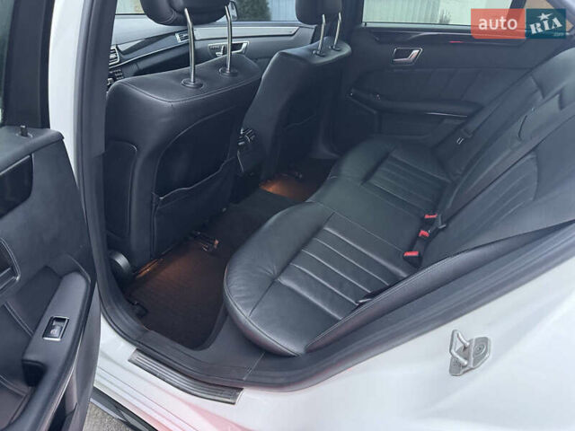 Білий Мерседес Е-Клас, об'ємом двигуна 2.14 л та пробігом 178 тис. км за 16700 $, фото 22 на Automoto.ua