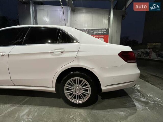 Білий Мерседес Е-Клас, об'ємом двигуна 1.99 л та пробігом 195 тис. км за 18800 $, фото 15 на Automoto.ua