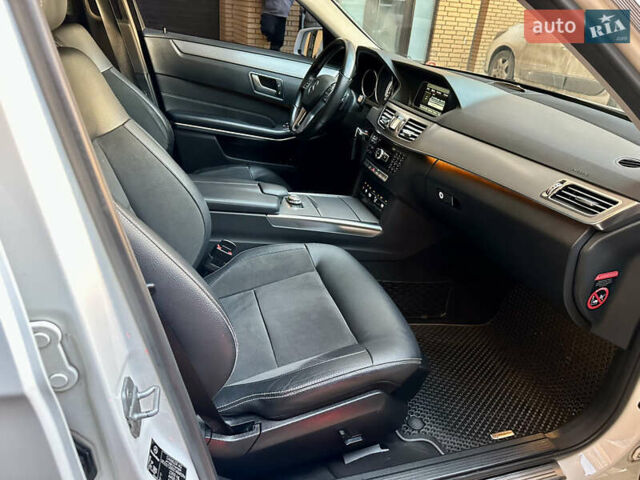 Белый Мерседес Е-Класс, объемом двигателя 2.14 л и пробегом 250 тыс. км за 15500 $, фото 25 на Automoto.ua