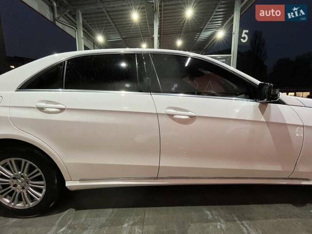 Білий Мерседес Е-Клас, об'ємом двигуна 1.99 л та пробігом 195 тис. км за 18800 $, фото 12 на Automoto.ua