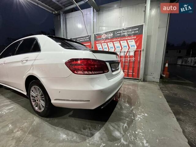 Білий Мерседес Е-Клас, об'ємом двигуна 1.99 л та пробігом 195 тис. км за 18800 $, фото 6 на Automoto.ua