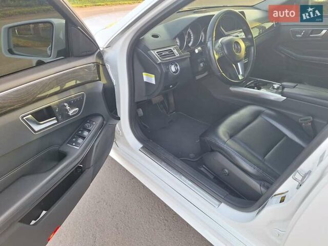 Білий Мерседес Е-Клас, об'ємом двигуна 2.2 л та пробігом 261 тис. км за 16500 $, фото 14 на Automoto.ua